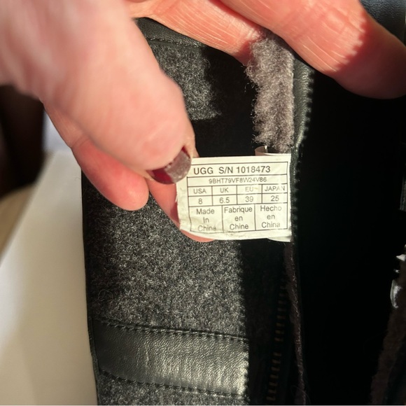 UGG Elvia Black Grey Tall Waterproof Lace Up Boots Size 8 - Picture 12 of 13